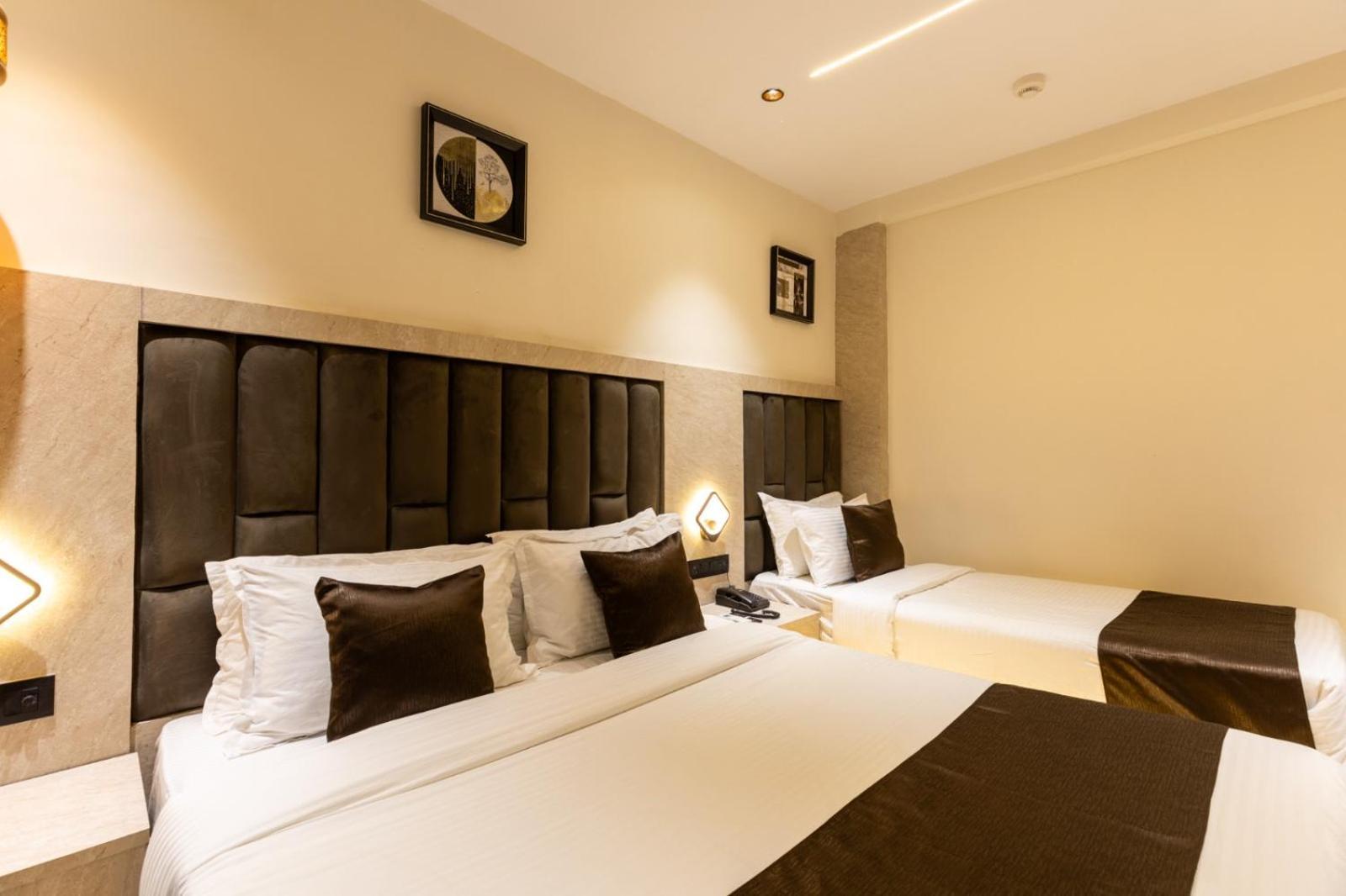 Hotel Windsor Castle Mumbai Exteriör bild