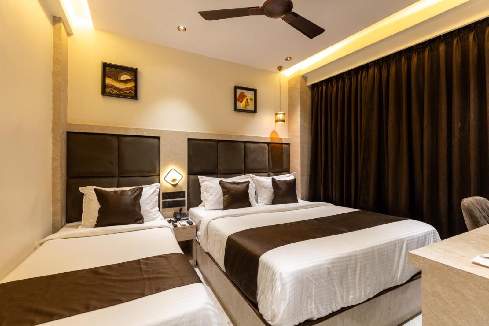 Hotel Windsor Castle Mumbai Exteriör bild