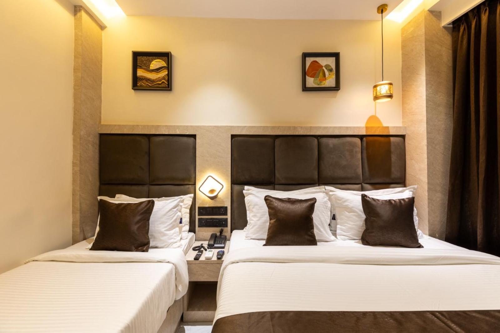 Hotel Windsor Castle Mumbai Exteriör bild