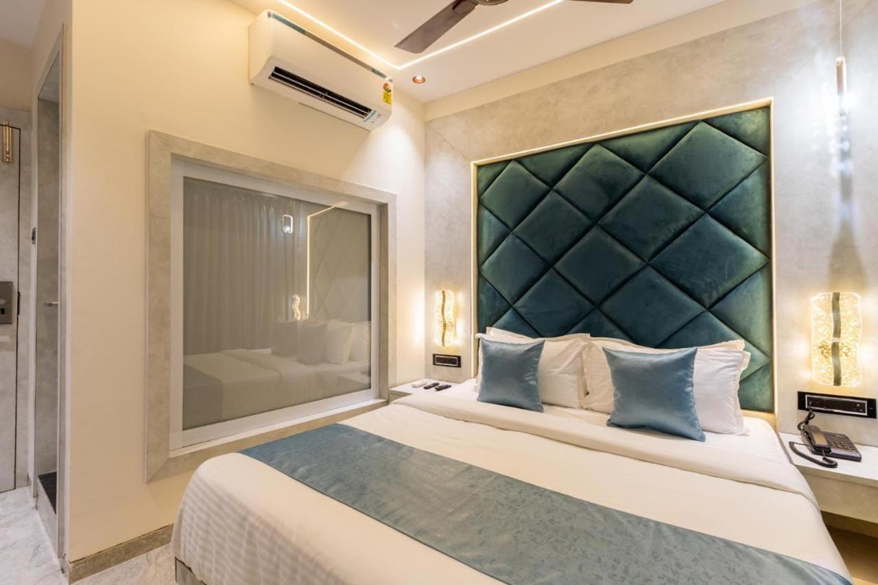 Hotel Windsor Castle Mumbai Exteriör bild